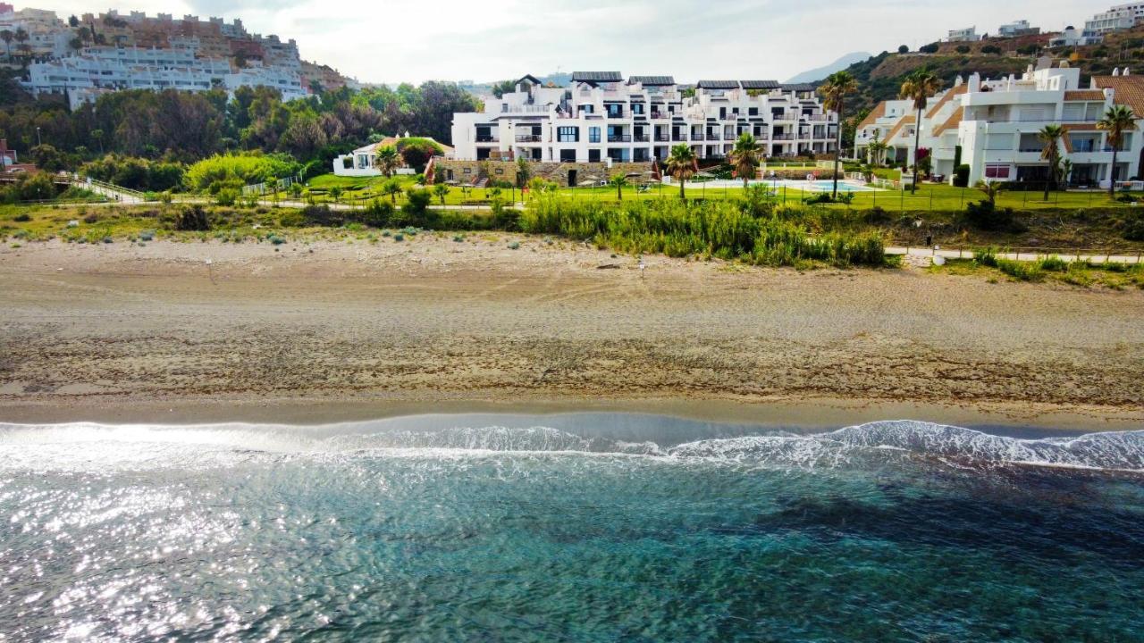 Exclusive Luxury Frontline Beach Penthouse Casares Del Mar - Estepona Zewnętrze zdjęcie