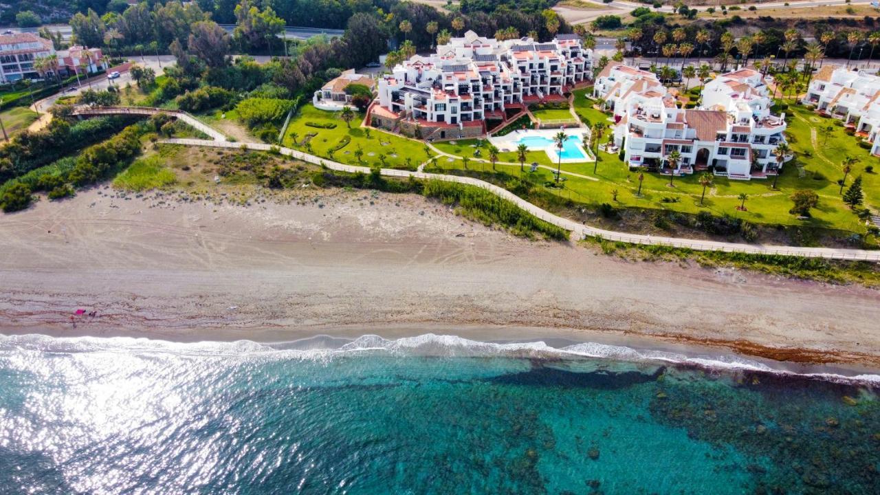 Exclusive Luxury Frontline Beach Penthouse Casares Del Mar - Estepona Zewnętrze zdjęcie