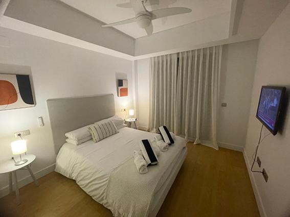 Exclusive Luxury Frontline Beach Penthouse Casares Del Mar - Estepona Zewnętrze zdjęcie